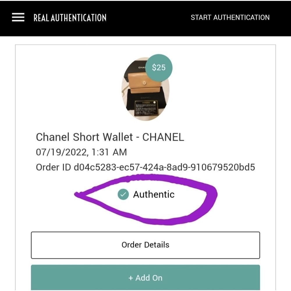 💯 Authentic Chanel Short Wallet 🍀 - Picture 12 of 17